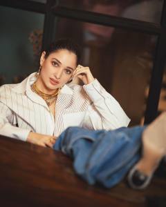 tamannaah-bhatia-latest-photo-shoot-pics-021-015