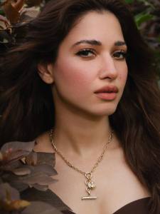 tamannaah-bhatia-on-her-jewellery-photos-001