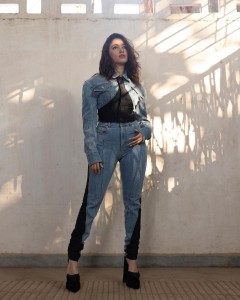 tamannaah-in-mugler-spiral-jeans-photos