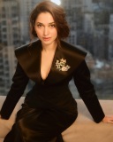 tamanna-looking-gorgeous-outfit-and-style-photos-001