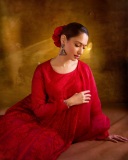 tamanna-looking-gorgeous-outfit-and-style-photos-018