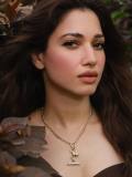 tamannaah-bhatia-on-her-jewellery-photos-001