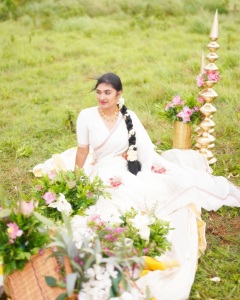 manoj-k-jayan-daughter-kunjatta-photos-002