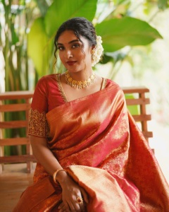 manoj-k-jayan-daughter-kunjatta-photos-007