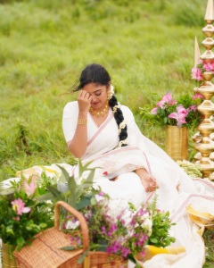 manoj-k-jayan-daughter-kunjatta-photos
