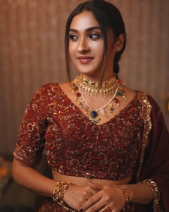 manoj-k-jayan-urvashi-daughter-tejalakshmi-images-005
