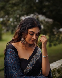 manoj-k-jayan-urvashi-daughter-tejalakshmi-images-018