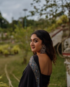 manoj-k-jayan-urvashi-daughter-tejalakshmi-images-024