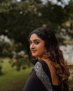 manoj-k-jayan-urvashi-daughter-tejalakshmi-images-028