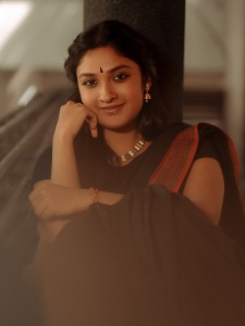 teja-lakshmi-new-photos-in-saree-005