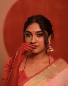 urvashi-daughter-onam-saree-photos-001