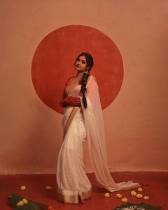 urvashi-daughter-onam-saree-photos-007