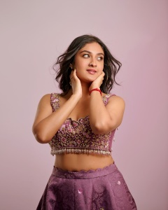 urvashi-daughter-photos-new-005