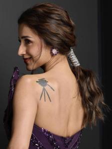 actress-trisha-in-violet-gown-photos-002