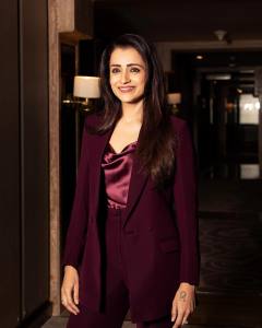 actress-trisha-new-fashion-trend-style-photos-006