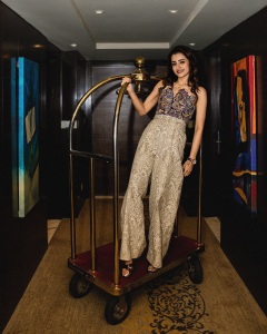 trisha-in-party-night-outfit-ideas-photos-004