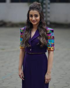 trisha-in-stylish-look-images-002