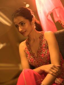 trisha-krishnan-in-pink-colour-outfit-photos-003
