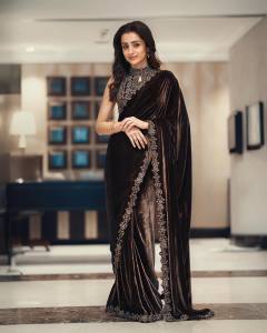 trisha-krishnan-in-saree-photos-trending-001
