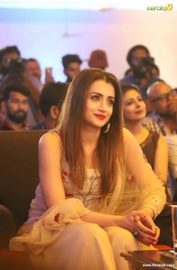 trisha krishnan latest photos-016