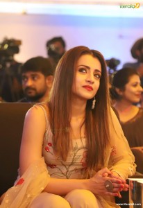 trisha krishnan latest photos-024