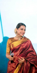 trisha-krishnan-latest-photos-in-red-pattu-saree-by-team-e-pics-2
