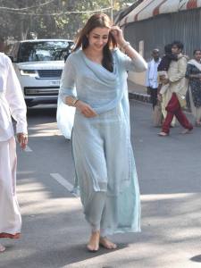 trisha-krishnan-latest-photos-in-wedding-look-001