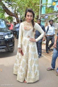trisha-krishnan-latest-stills-552-00191