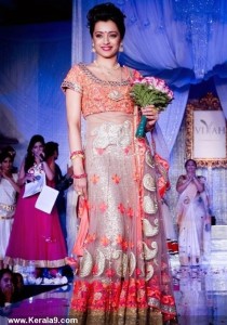 trisha-krishnan-pics-00441
