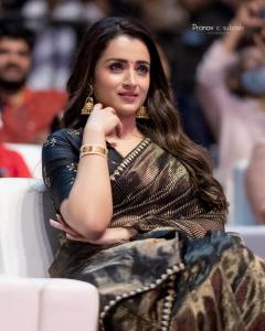 trisha-krishnan-ps1-promotion-photos-004