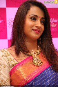 trisha-latest-images-324-00287