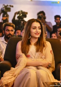 trisha latest photos-020