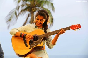 varalakshmi-sarathkumar-latest-images-09394-483