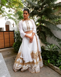 varalakshmi-sarathkumar-latest-images-09983853
