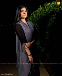 varalakshmi-sarathkumar-latest-pics-094-260