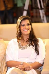 varalakshmi-sarathkumar-recent-photos-09-380