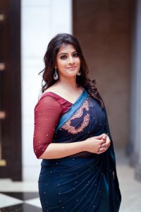 varalakshmi-sarathkumar-saree-photos-0912-215