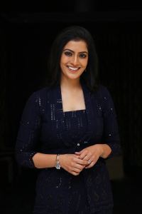 Actress Varalakshmi Photos @ Yashoda Success Meet