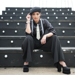varalaxmi-sarathkumar-latest-photos-in-new-makeover-016