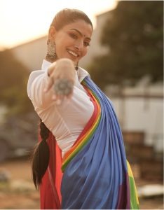 varalaxmi-sarathkumar-latest-photos-in-new-makeover-024
