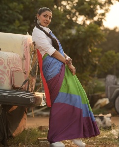 varalaxmi-sarathkumar-latest-photos-in-new-makeover-028