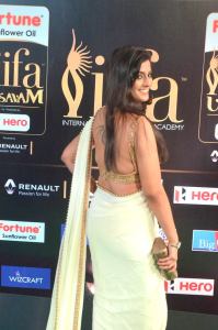 varalaxmi-sarathkumar-latest-pics-777-00263