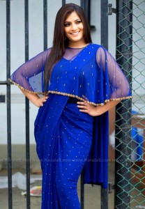 varalaxmi-sarathkumar-latest-saree-photos-09123-445