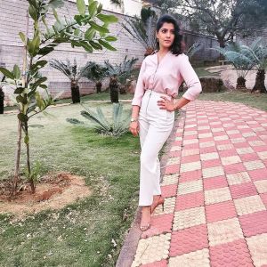 varalaxmi-sarathkumar-photos-001