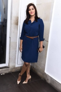 varalaxmi-sarathkumar-photos-12050
