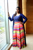 varalakshmi-sarathkumar-latest-images-0912-73