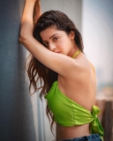 actress-vedhika-new-workout-photos-004