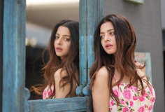 actress-vedhika-new-workout-photos-006