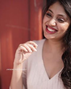 veena nandakumar image 9009-009