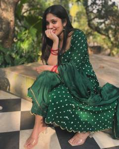 veena-nandakumar-in-green-churidar-dress-photos-005